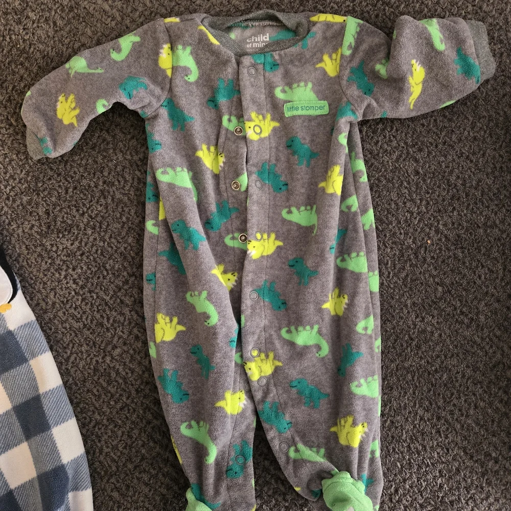 Lot Of 23 Infant Boys Clothing Size 0-3 And 3 Months..All In Excellent Shape.. - Picture 6 of 12